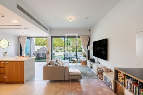 Townhouse di Dubai Land, Dubai, UEA 3 kamar tidur, 182.18 m2 nomor 744115 - foto 2