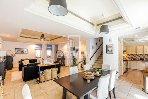 Таунхаус Dubai Sports City, Дубай, БАӘ-да 4 жатын бөлмелер, 247 м² № 655411 - фото 4