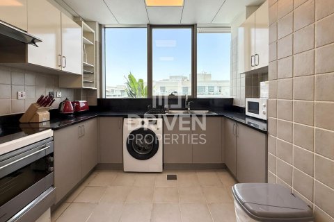 Apartman u gradu Meydan, Dubai, UAE 2 spavaće sobe, 245 m2 Br. 655412 - Slika 8