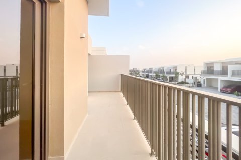 Casa urbana para arrendamento em Tilal Al Ghaf, Dubai, EAU 4 quartos, 202 m2 № 705517 - foto 12