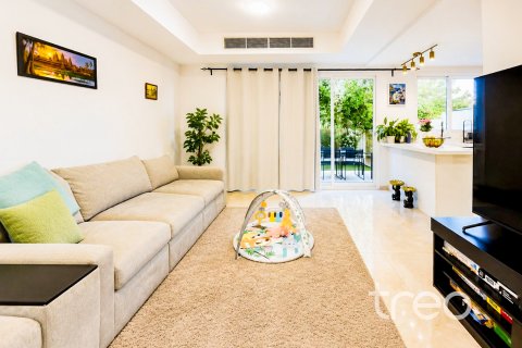 Villa à vendre à  The Springs, Dubai, EAU 2 chambres, 153.01 m2 № 733217 - photo 5