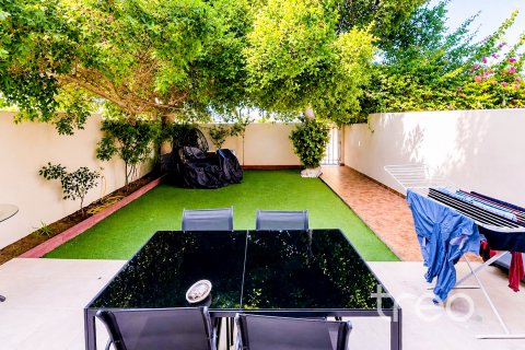 Villa à vendre à  The Springs, Dubai, EAU 2 chambres, 153.01 m2 № 733217 - photo 6