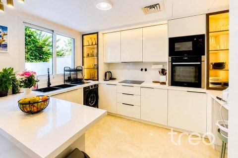 Villa à vendre à  The Springs, Dubai, EAU 2 chambres, 153.01 m2 № 733217 - photo 3