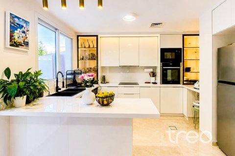 Villa à vendre à  The Springs, Dubai, EAU 2 chambres, 153.01 m2 № 733217 - photo 2