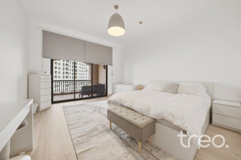 Apartment in Palm Jumeirah, Dubai, UAE 2 bedrooms, 166.67 sq.m. № 733215 - photo 9