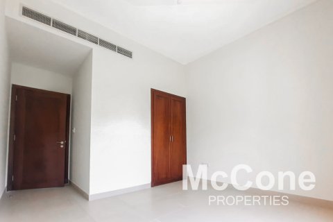 Vila v Arabian Ranches 2, Dubai, SAE 4 ložnice, 404.96 m² Č.: 587508 - fotografie 9