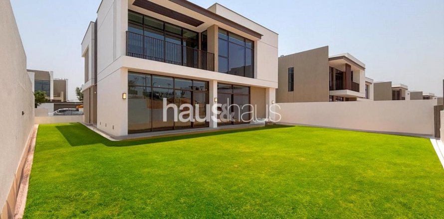 Villa asukohaga Al Furjan, Dubai, AÜE: 4 magamistoaga, 418 m² Nr 625317