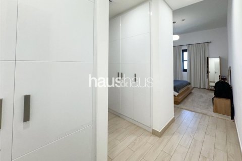 Apartmen di Jumeirah Golf Estates, Dubai, UAE 2 bilik tidur, 127 meter persegi № 625355 - foto 8