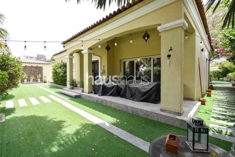 Villa in Motor City, Dubai, UAE 4 bedrooms, 399 sq.m. № 625356 - photo 20