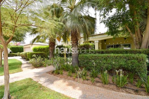 Villa in Motor City, Dubai, UAE 4 bedrooms, 399 sq.m. № 625356 - photo 3
