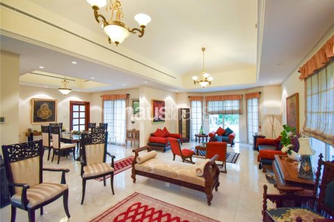 Villa in Motor City, Dubai, UAE 4 bedrooms, 399 sq.m. № 625356 - photo 6