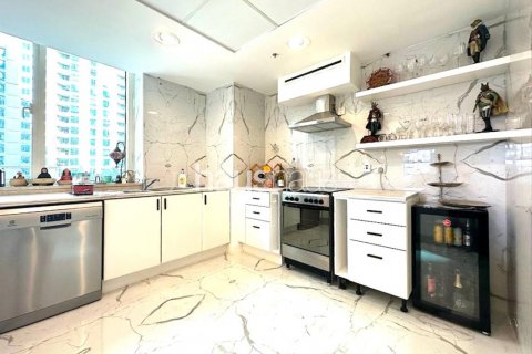 Apartment in Dubai Marina, Dubai, UAE 2 bedrooms, 160 sq.m. № 626473 - photo 6