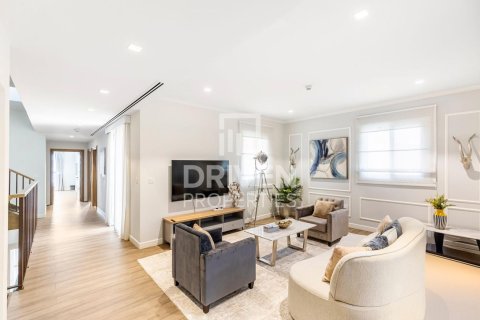 Jumeirah, Dubai, BAE’de satılık villa 4 yatak odası, 450.21 m² No 741773 - fotoğraf 7