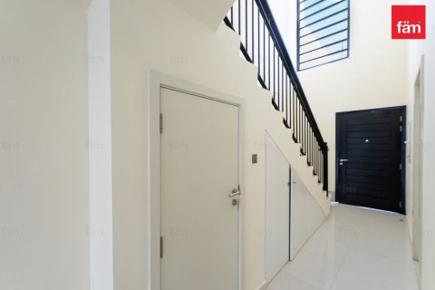 Villetta a schiera in affitto a Dubai, EAU 3 camere da letto, 174.8 mq. № 693971 - foto 12