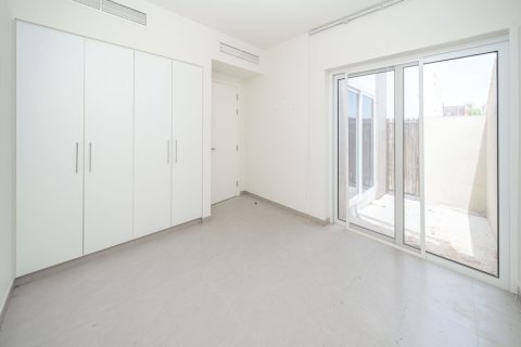 Huoneisto Dubai South (Dubai World Central), Dubai, Arabiemiraatit 3 makuuhuonetta, 302 m2 № 701886 - kuva 12