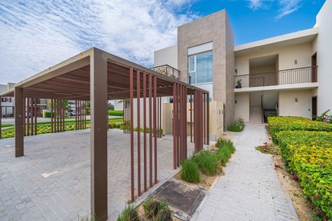 Huoneisto Dubai South (Dubai World Central), Dubai, Arabiemiraatit 3 makuuhuonetta, 302 m2 № 701886 - kuva 14