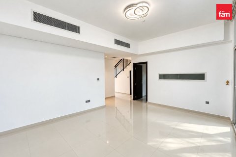 Townhouse sa Dubai, UAE 4 silid-tulugan, 159.6 sq.m. № 760557 - larawan 2