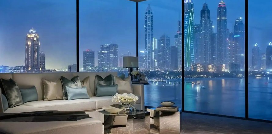 Penthouse lakás itt: Dubai, EAE, 4 hálószoba, 7679 m², azonosító: 632644