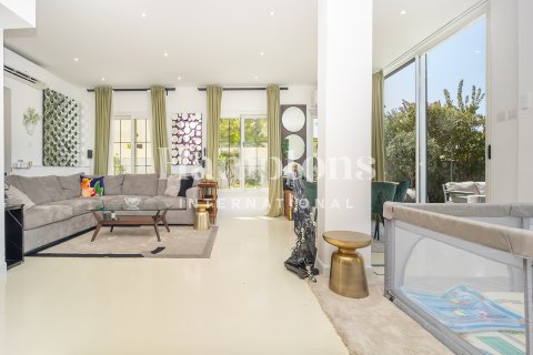 Villa te huur in The Springs, Dubai, VAE 2 slaapkamers, 166.66798200 vr.m., nr 651194 - foto 14