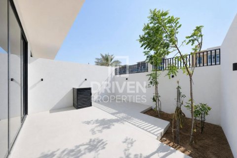 Townhouse in Al Furjan, Dubai, UAE 4 bedrooms, 166.2 sq.m. № 765618 - photo 25