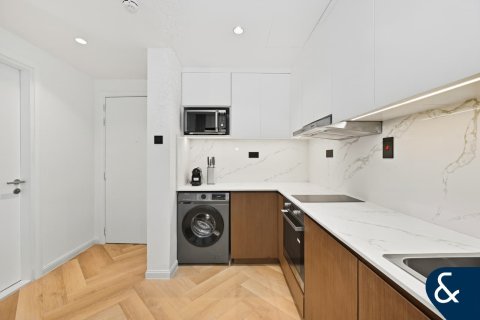 Dubai Marina, Dubai, संयुक्त अरब अमीरात में अपार्टमेंट, 1 बेडरूम, 72 वर्ग मीटर, संख्या 667170 - फ़ोटो 12