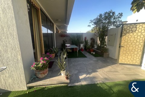 Vila u Jumeirah Village Circle, Dubai, UAE 3 spavaćih soba, 276 m2 Br. 667174 - fotografija 24