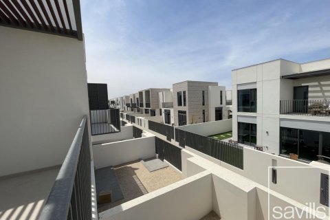 Adosado en alquiler en Arabian Ranches 3, Dubai, EAU 4 dormitorios, 223.52 m2 № 766847 - foto 13