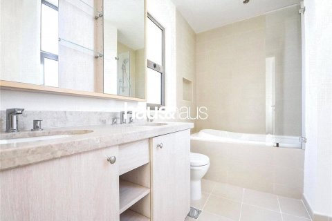 Vilë në Reem, Dubai, Emiratet e Bashkuara Arabe 3 dhoma gjumi, 338 m2. № 626523 - Foto 15