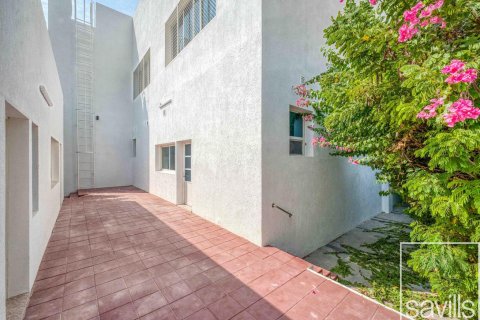 Al Barsha, Dubai, UAE의 임대용 빌라 침실 5개, 1151.72제곱미터 번호 747935 - 사진 28