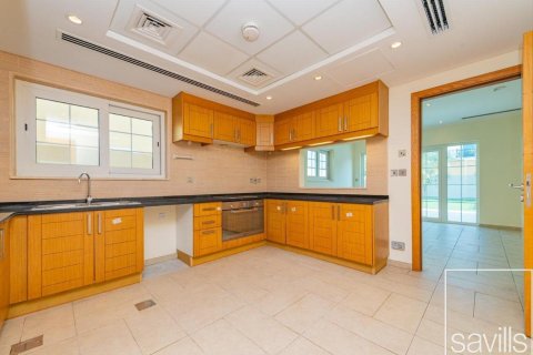 Vila di Jumeirah Park, Dubai, UEA 5 kamar tidur, 757.9 m2 nomor 747934 - foto 6