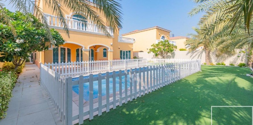 Vila di Jumeirah Park, Dubai, UEA 5 kamar tidur, 757.9 m2 nomor 747934