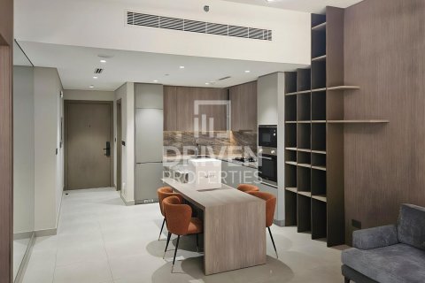 Üürile anda korter asukohaga Jumeirah Village Circle, Dubai, AÜE: 1 magamistoaga, 74 m² Nr 603614 - pilt 1