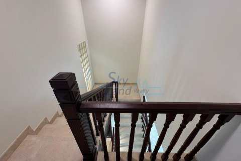 Huvila Umm Suqeim, Dubai, Arabiemiraatit 4 makuuhuonetta, 371.6 m2 № 662074 - kuva 24