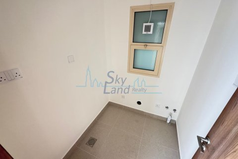 Huvila Umm Suqeim, Dubai, Arabiemiraatit 4 makuuhuonetta, 371.6 m2 № 662074 - kuva 13