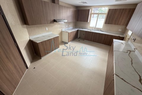 Huvila Umm Suqeim, Dubai, Arabiemiraatit 4 makuuhuonetta, 371.6 m2 № 662074 - kuva 8