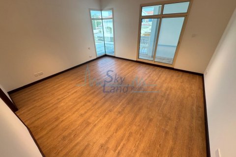 Huvila Umm Suqeim, Dubai, Arabiemiraatit 4 makuuhuonetta, 371.6 m2 № 662074 - kuva 26