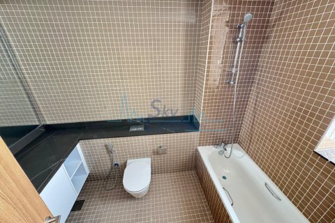 Huvila Umm Suqeim, Dubai, Arabiemiraatit 4 makuuhuonetta, 371.6 m2 № 662074 - kuva 29