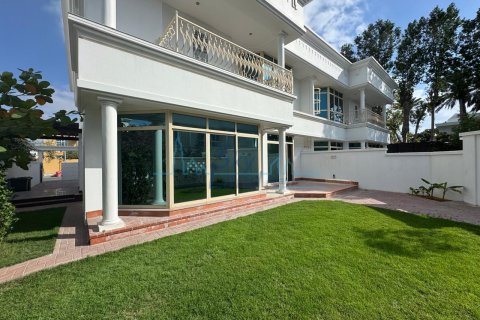 Huvila Umm Suqeim, Dubai, Arabiemiraatit 4 makuuhuonetta, 371.6 m2 № 662074 - kuva 37