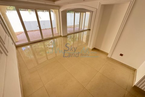 Üürile anda villa asukohaga Jumeirah, Dubai, AÜE: 5 magamistoaga, 418.1 m² Nr 662073 - pilt 5