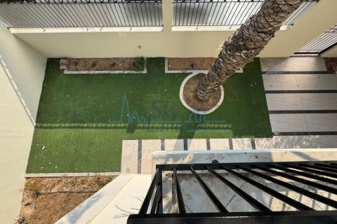 Üürile anda villa asukohaga Jumeirah, Dubai, AÜE: 5 magamistoaga, 418.1 m² Nr 662073 - pilt 20