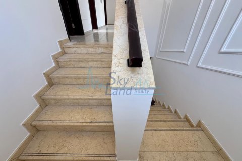 Üürile anda villa asukohaga Jumeirah, Dubai, AÜE: 5 magamistoaga, 418.1 m² Nr 662073 - pilt 22