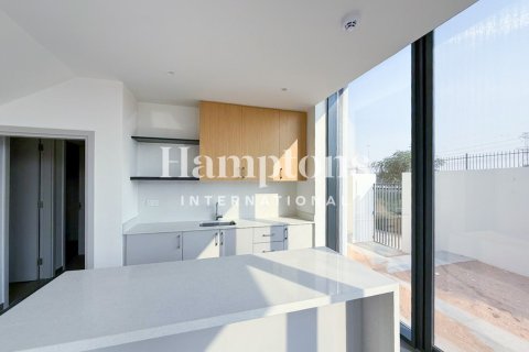 Снять в аренду виллу в Arabian Ranches 3, Дубай, ОАЭ 4 спальни, 302.02022076м2, № 662135 - фото 8