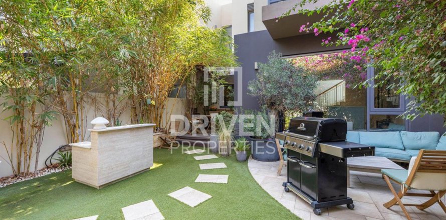 阿联酋 Dubai Dubai Hills Estate 联排别墅  3 卧, 200.76 平方米 , 编号 746451