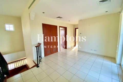 Vilă de închiriat în Arabian Ranches 2, Dubai, EAU 4 dormitoare, 1237.27936691 mp. №701971 - poză 13