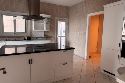 Villa til leie i Umm Suqeim, Dubai, Emiratene 5 soverom, 6511 kvm Nr. 693741 - Foto 8
