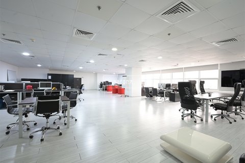 Kancelář v Jumeirah Lake Towers, Dubai, SAE 193.9 m² Č.: 633257 - fotografie 1