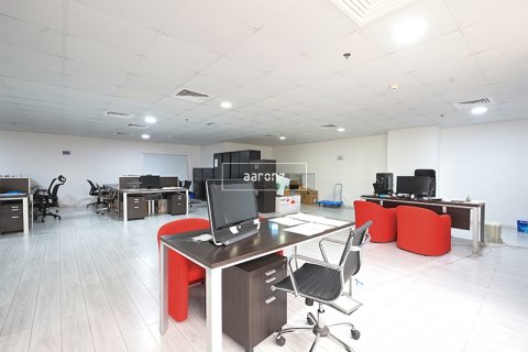 Kancelář v Jumeirah Lake Towers, Dubai, SAE 193.9 m² Č.: 633257 - fotografie 9