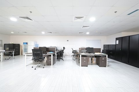 Kancelář v Jumeirah Lake Towers, Dubai, SAE 193.9 m² Č.: 633257 - fotografie 4