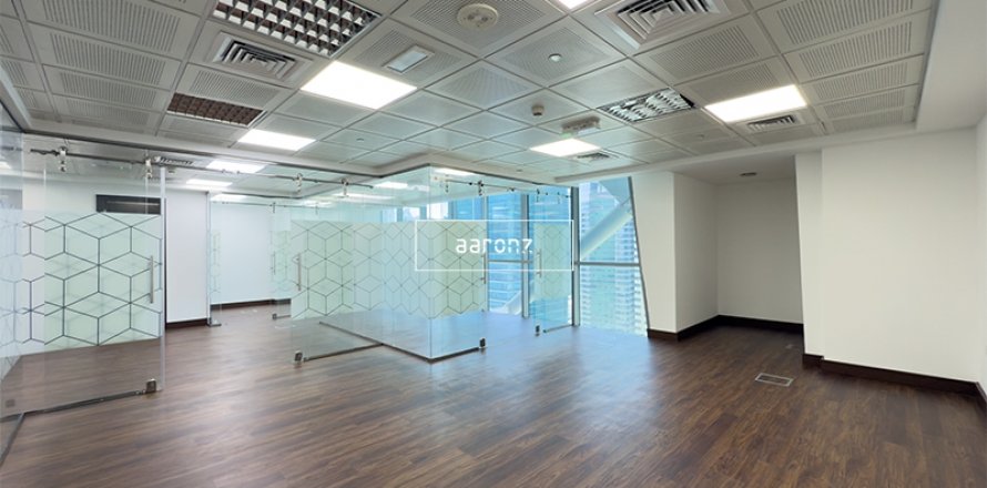 Office in Jumeirah Lake Towers, Dubai, UAE 102.8 sq.m. № 633261