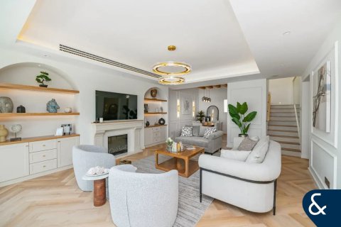 Városi lakóépület itt: The Springs, Dubai, EAE, 3 hálószoba, 228 m², azonosító: 698215 - fénykép 4